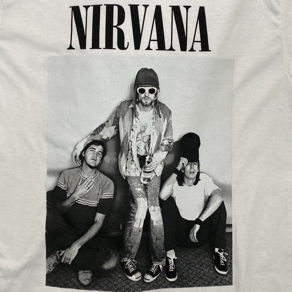 Nirvana White & Black Graphic T-shirt Y2k Grunge Size Medium M - Picture 7 of 8